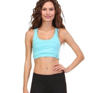 Mono B Womens Size M Sports Bra Teal Top Gym Workout Bra Racerback Blue NWT